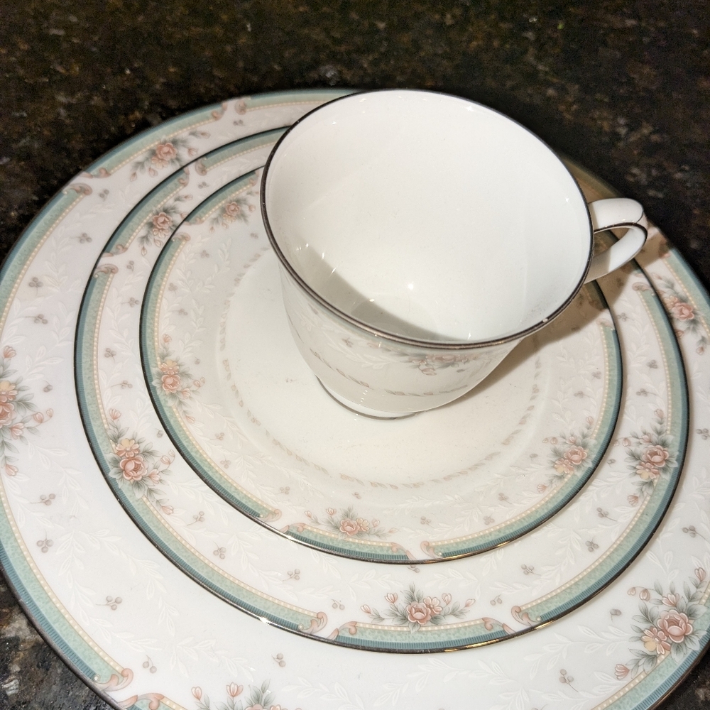 Noritake White and Green Floral Dinnerware Set for Elegant Dining